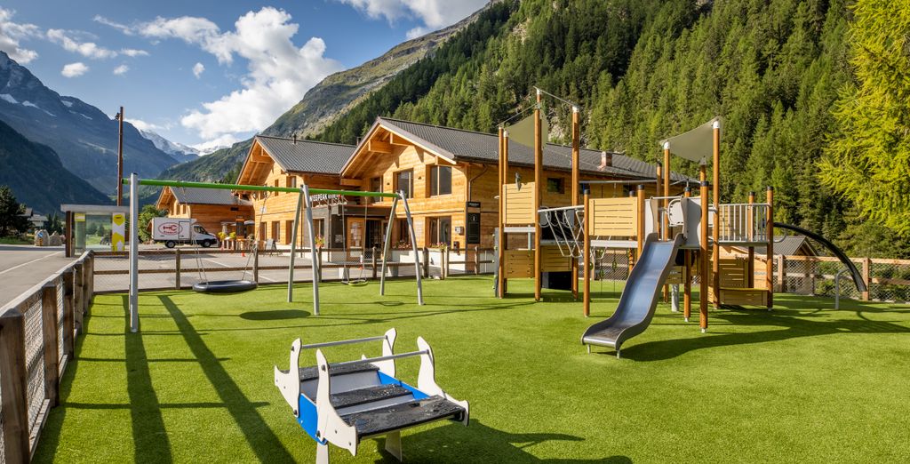 SWISSPEAK Resorts Zinal 4*