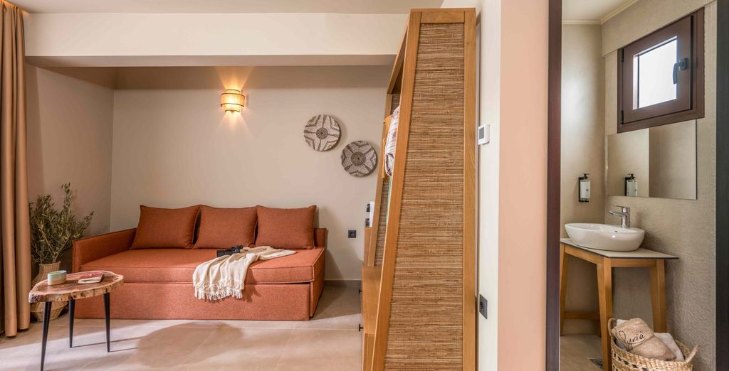 Pyria Hotel 4*