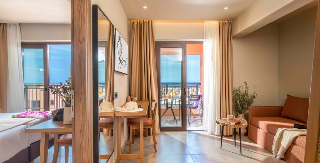 Pyria Hotel 4*