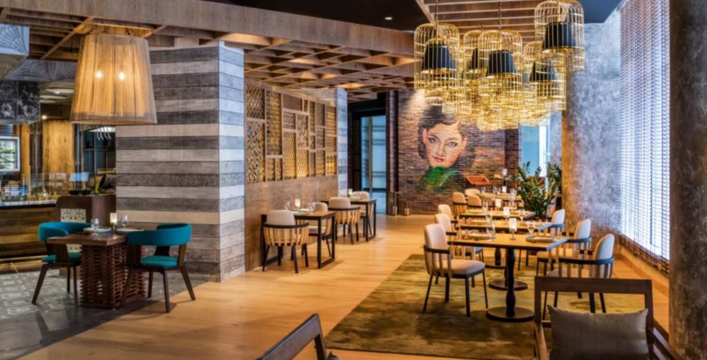 Crowne Plaza Dubai Marina 5*