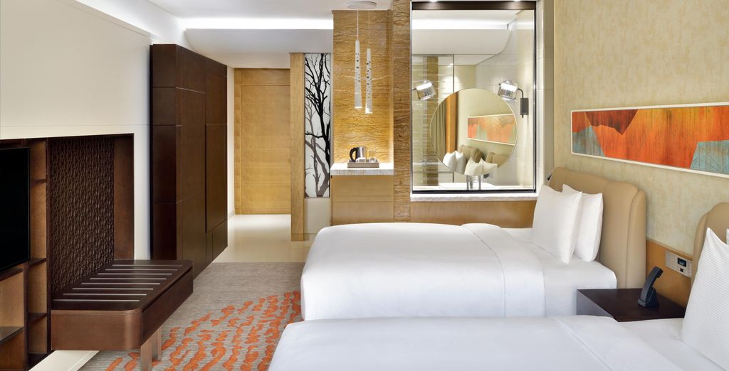 Crowne Plaza Dubai Marina 5*