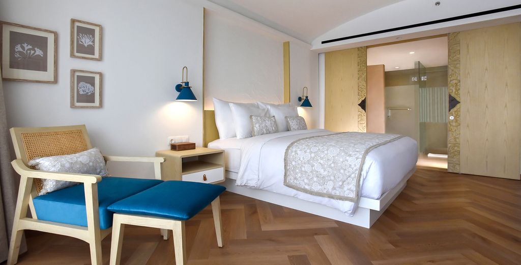Dusit Thani Singapore 5*, Asvara Villa Ubud 5*, Royal Avila Boutique Resort 5* e Bali Beach Hotel Sanur 5*