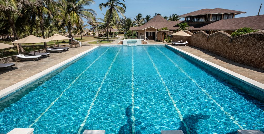 Ocean Beach Resort & Spa 5* con safari da 1 a 4 notti 