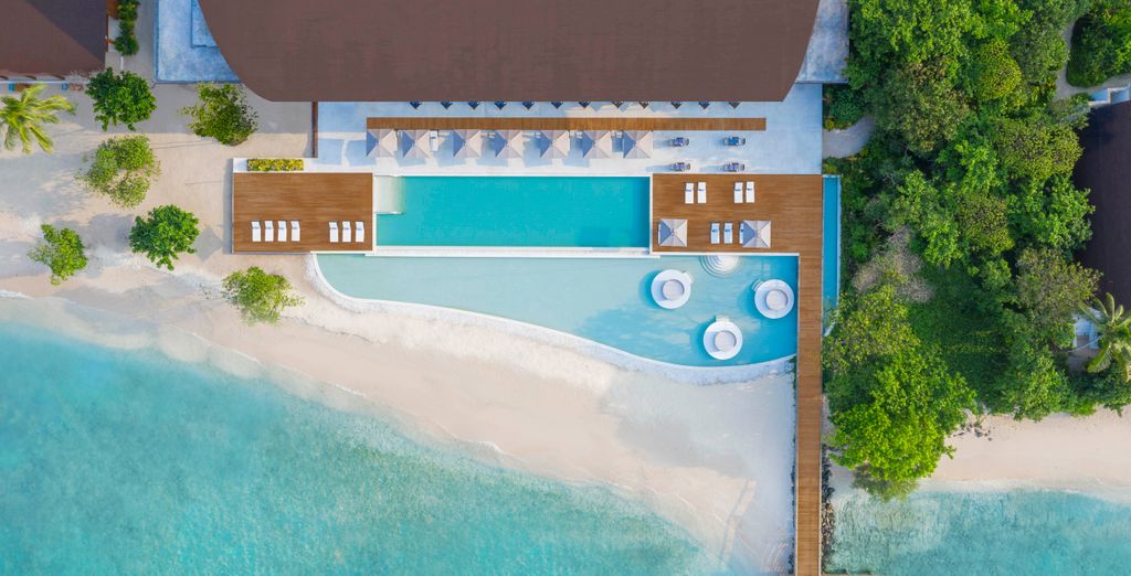 The Westin Maldives Miriandhoo Resort 5*