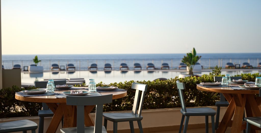 The Royal Senses Resort & Spa, Curio Collection by Hilton 5*