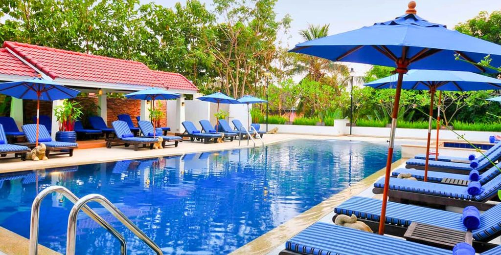 Tour privato: Dai templi di Angkor alle spiagge thailandesi