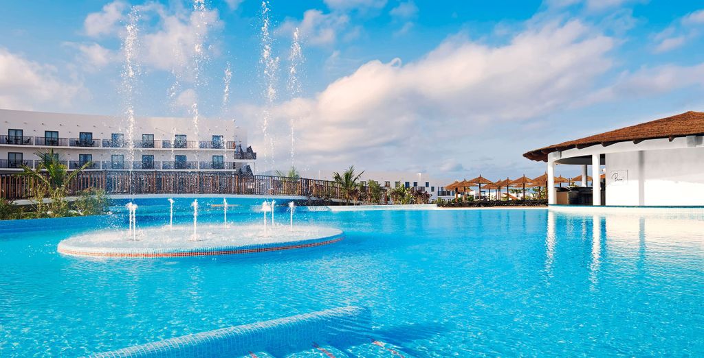 Melia Dunas Beach Resort And Spa 5*
