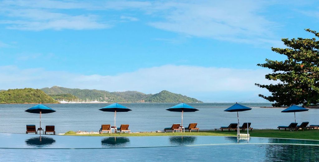The Ritz-Carlton, Doha 5* e The Naka Island, a Luxury Collection Resort & Spa, Phuket 5*