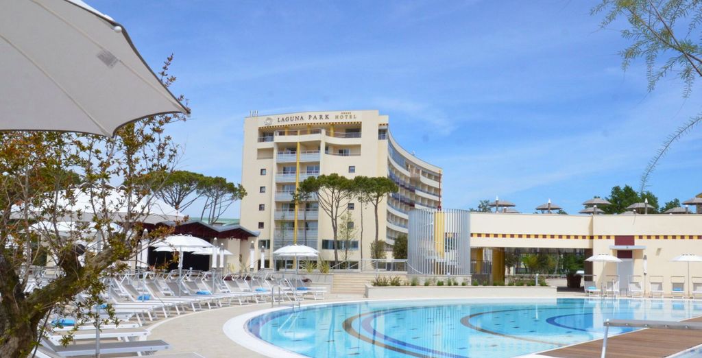 Laguna Park Hotel 4*S