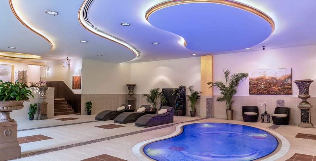 Al Raha Beach Hotel 5*