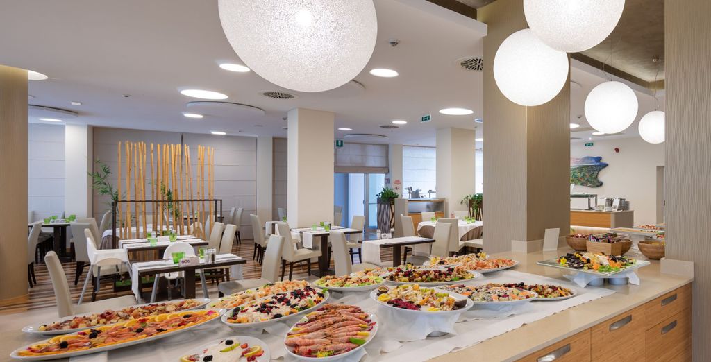 Laguna Park Hotel 4*S