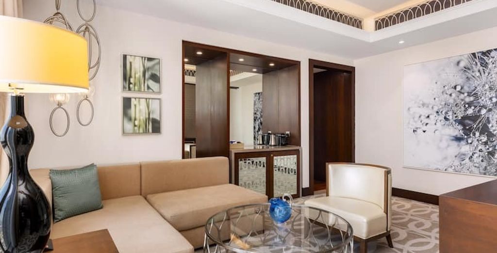 Hilton Dubai Al Habtoor City 5*