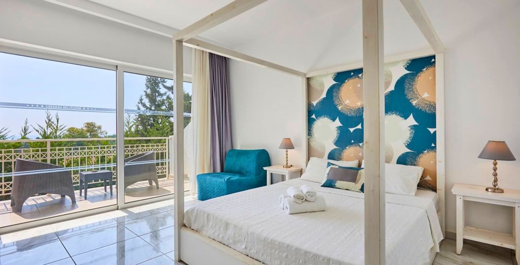  Gerakas Belvedere Luxury Suites 4*