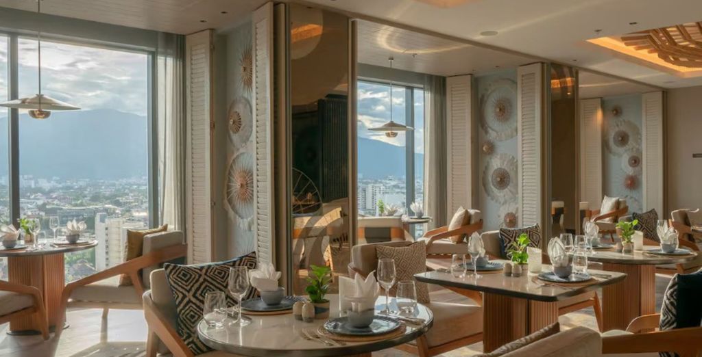 Maitria Hotel Sukhumvit 18 – A Chatrium Collection 4*, Meliá Chiang Mai 5* e Peace Laguna Resort & Spa 4*