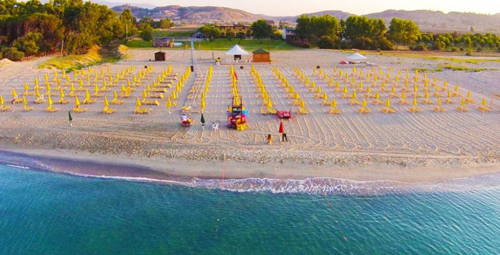 Marina del Marchese Beach Resort 4*