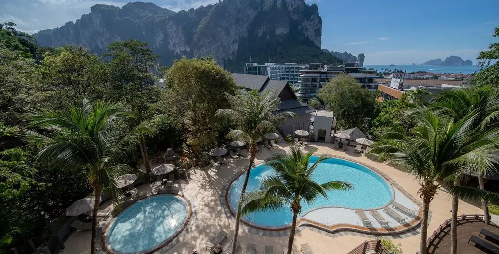 Theatre Residence 4*, Holiday Inn Resort Krabi Ao Nang Beach 4* e Kantary Beach Khao Lak 4*