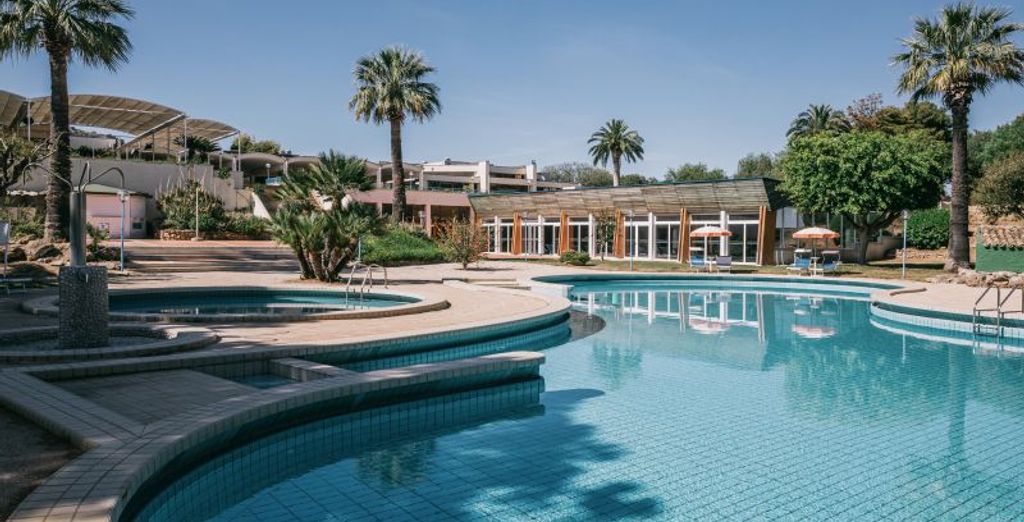 MClub Alicudi 4*