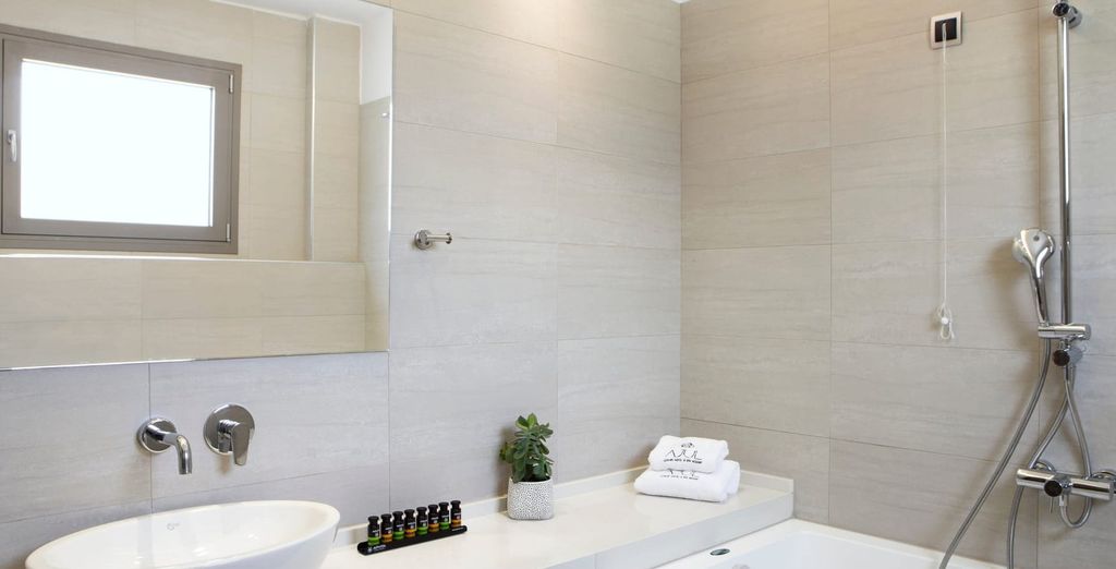Ajul Luxury Hotel & Spa Resort 5*