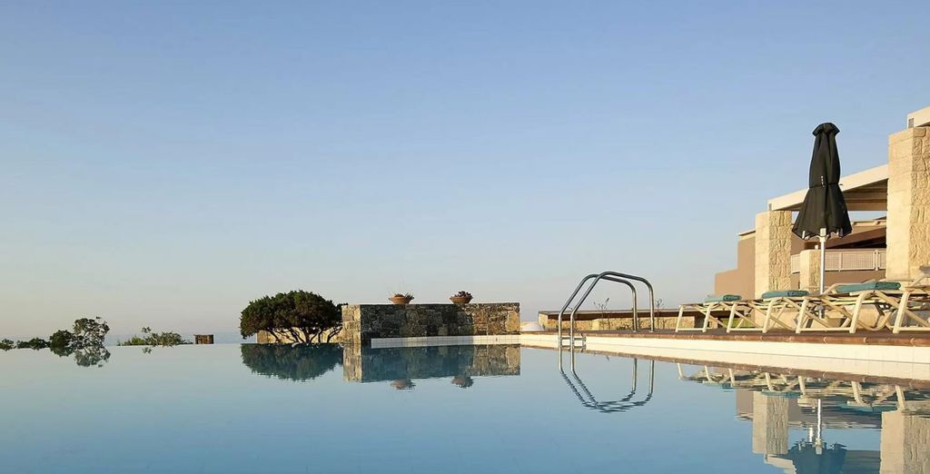Kakkos Beach Hotel 5* - Adults Only