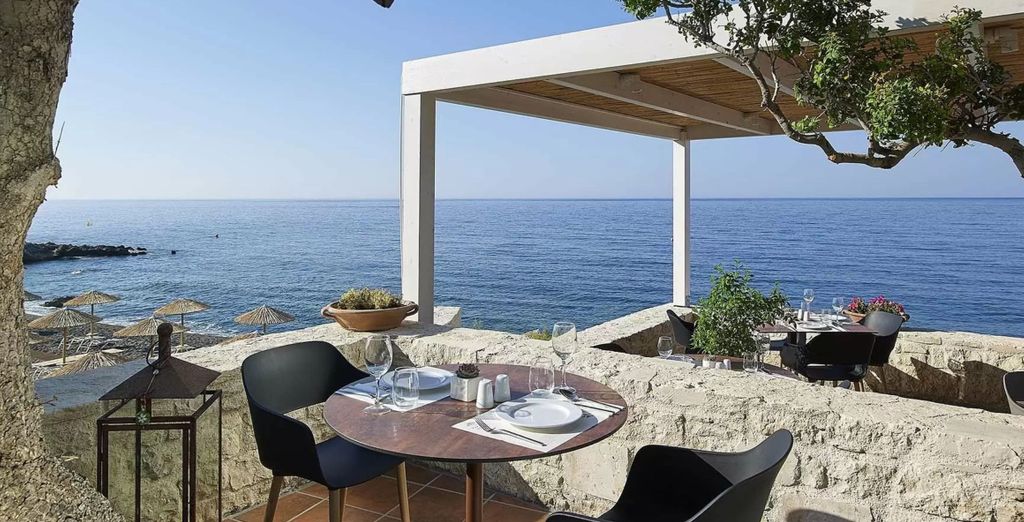 Kakkos Beach Hotel 5* - Adults Only