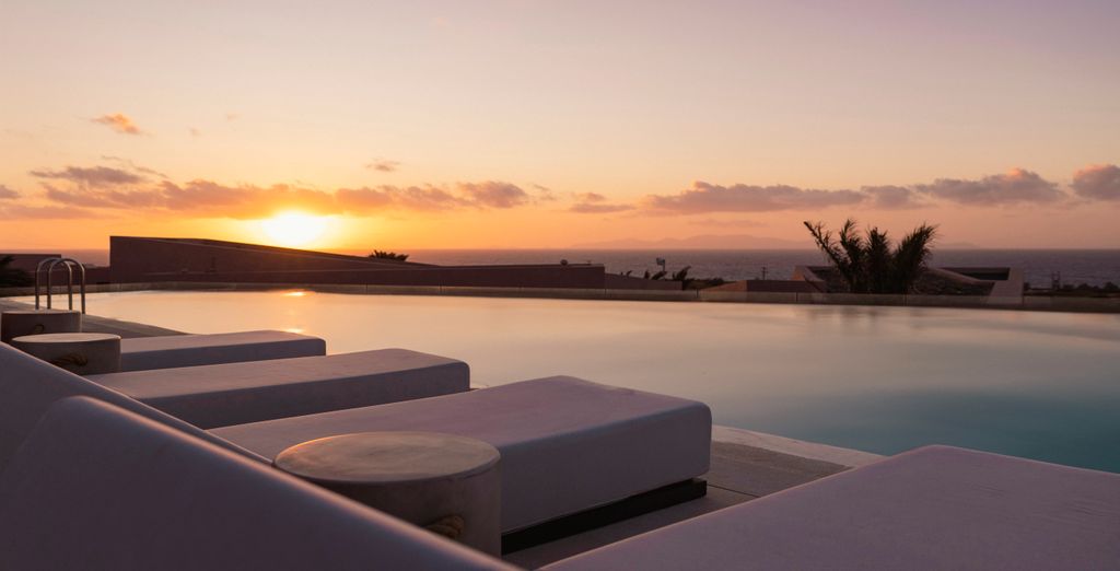 Domes Novos Santorini 5*