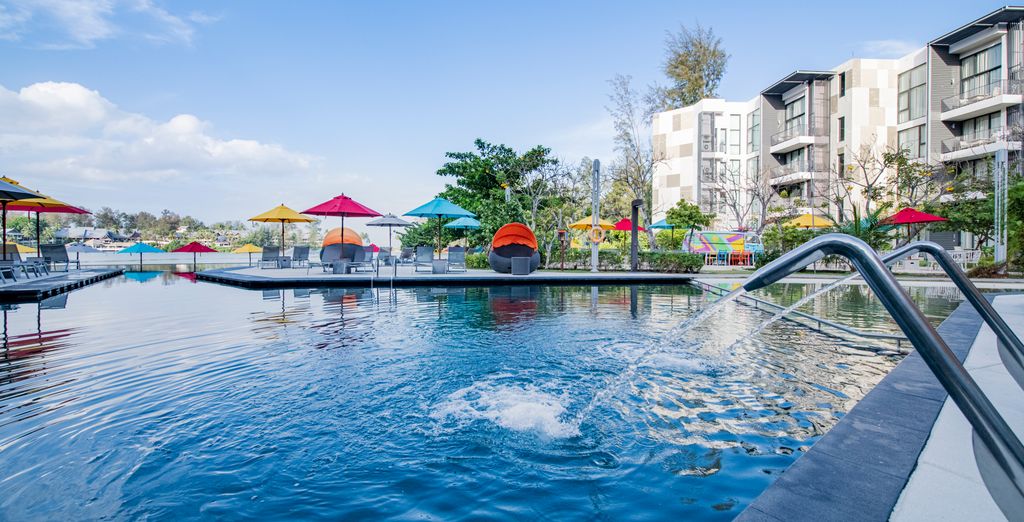 Cassia Phuket Bang Tao 5*, Phi Phi Harbour View Hotel 4* e Khao Lak Laguna 4* con possibile pre-estensione a Bangkok
