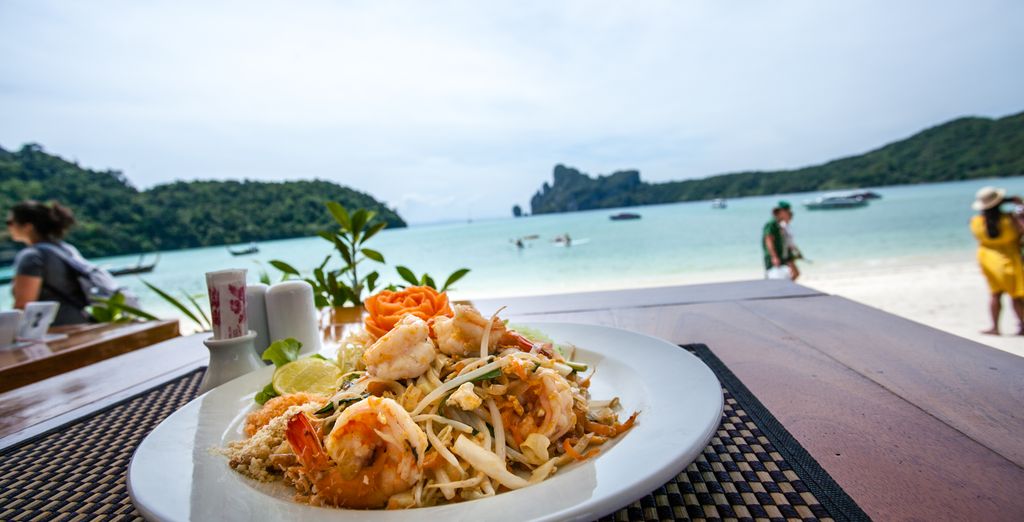 Cassia Phuket Bang Tao 5*, Phi Phi Harbour View Hotel 4* e Khao Lak Laguna 4* con possibile pre-estensione a Bangkok