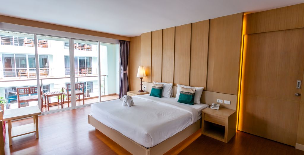 Cassia Phuket Bang Tao 5*, Phi Phi Harbour View Hotel 4* e Khao Lak Laguna 4* con possibile pre-estensione a Bangkok