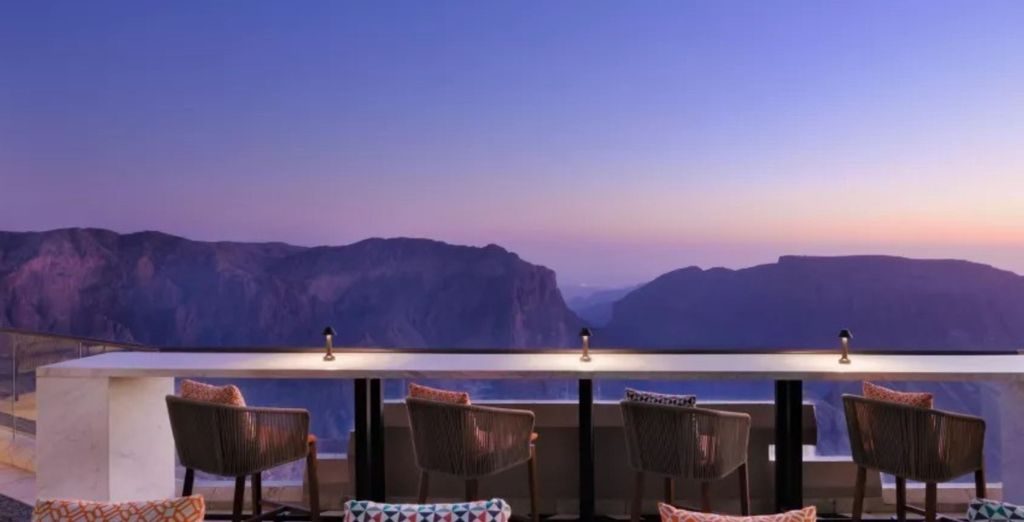 The St. Regis Al Mouj Muscat Resort 5* con possibile prolungamento all'Hotel Indigo Jabal Akhdar Resort & Spa by IHG 4*