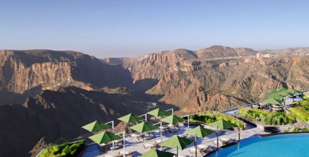 The St. Regis Al Mouj Muscat Resort 5* con possibile prolungamento all'Hotel Indigo Jabal Akhdar Resort & Spa by IHG 4*