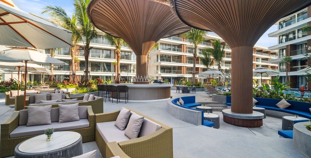 Cross Vibe Bangkok Sukhumvit 4*, Bella Nara Hotel 4* e Kora Beach Resort Phuket 5*