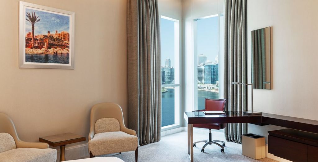 Renaissance Business Bay Dubai by Marriott 5*