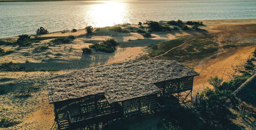 Voyager Beach Resort 4* e Kizingo Eco Lodge 4* con safari opzionale