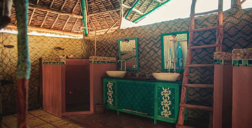 Voyager Beach Resort 4* e Kizingo Eco Lodge 4* con safari opzionale