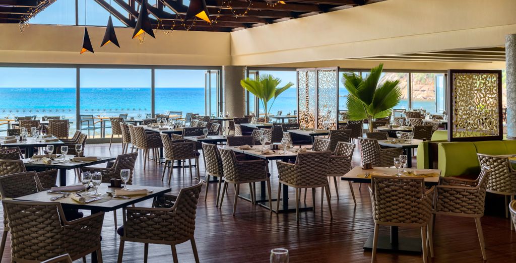 Avani+ Barbarons Seychelles 4* S