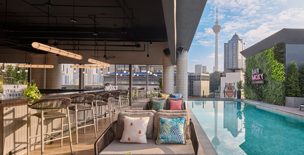 Moxy Kuala Lumpur Chinatown 4* e Tanjong Jara Resort 5*