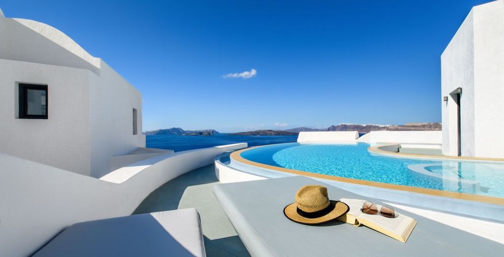 Grand Ambassador Santorini by Trend Hotels 5*
