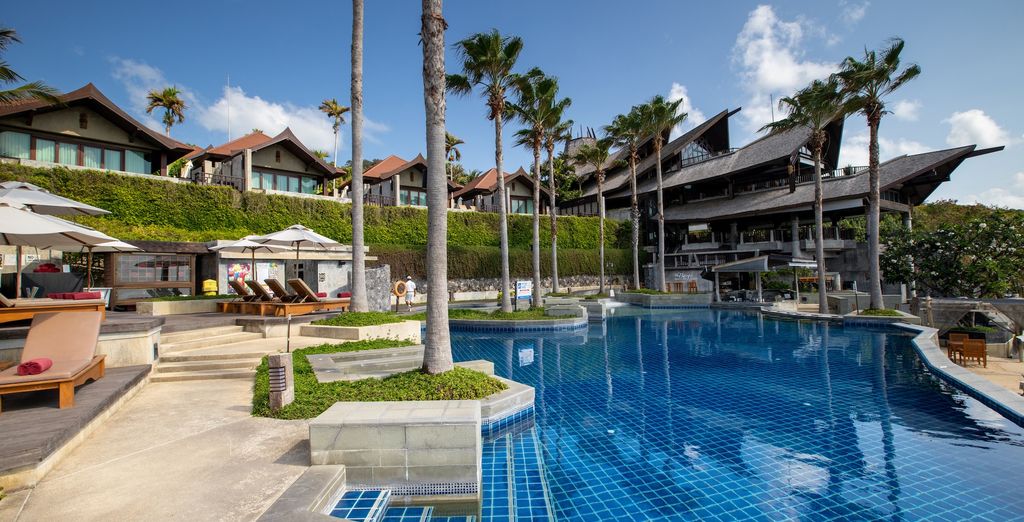 Nora Buri Resort & Spa 5* con possibile pre-estensione al Montien Hotel Surawong Bangkok 5*