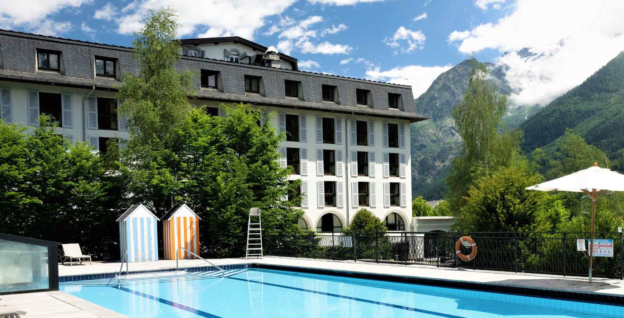 La Folie Douce Hotel 4*