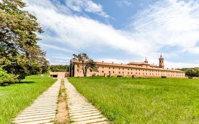 Hospedería Monasterio San Juan de la Peña 4*