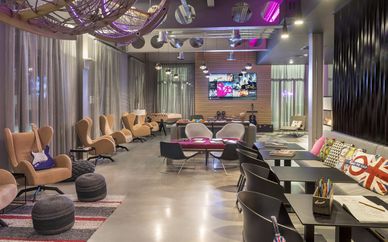 Moxy London Excel 4*