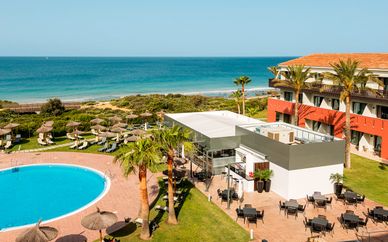 Ilunion Calas de Conil 4*