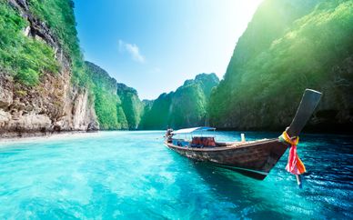 Kalima 5*, Holiday Inn Phi Phi Island 4* y Pakasai Resort 4*