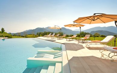 Resort Collina d'Oro 5*