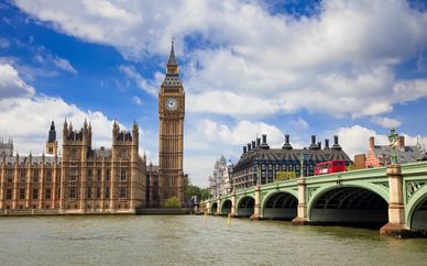 Novotel London West 4* & Thames River Cruise