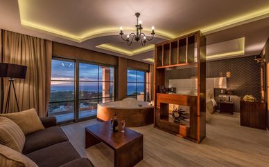 Elegance Luxury Executive Suites Zakynthos 5*
