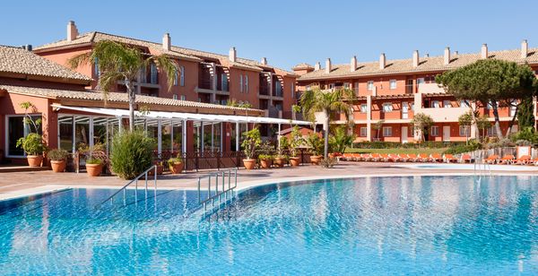 Ilunion Tartessus Sancti Petri 4*