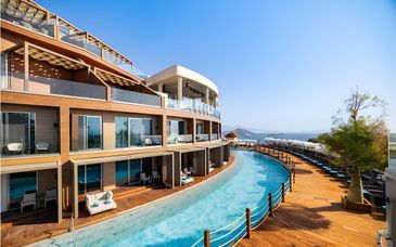 Qlusive Hotel 4*