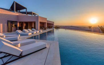 Domes Novos Santorini 5*