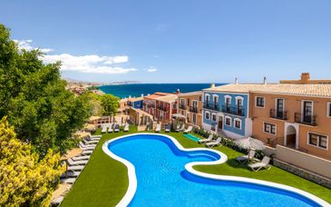 Occidental Pueblo Acantilado 4*